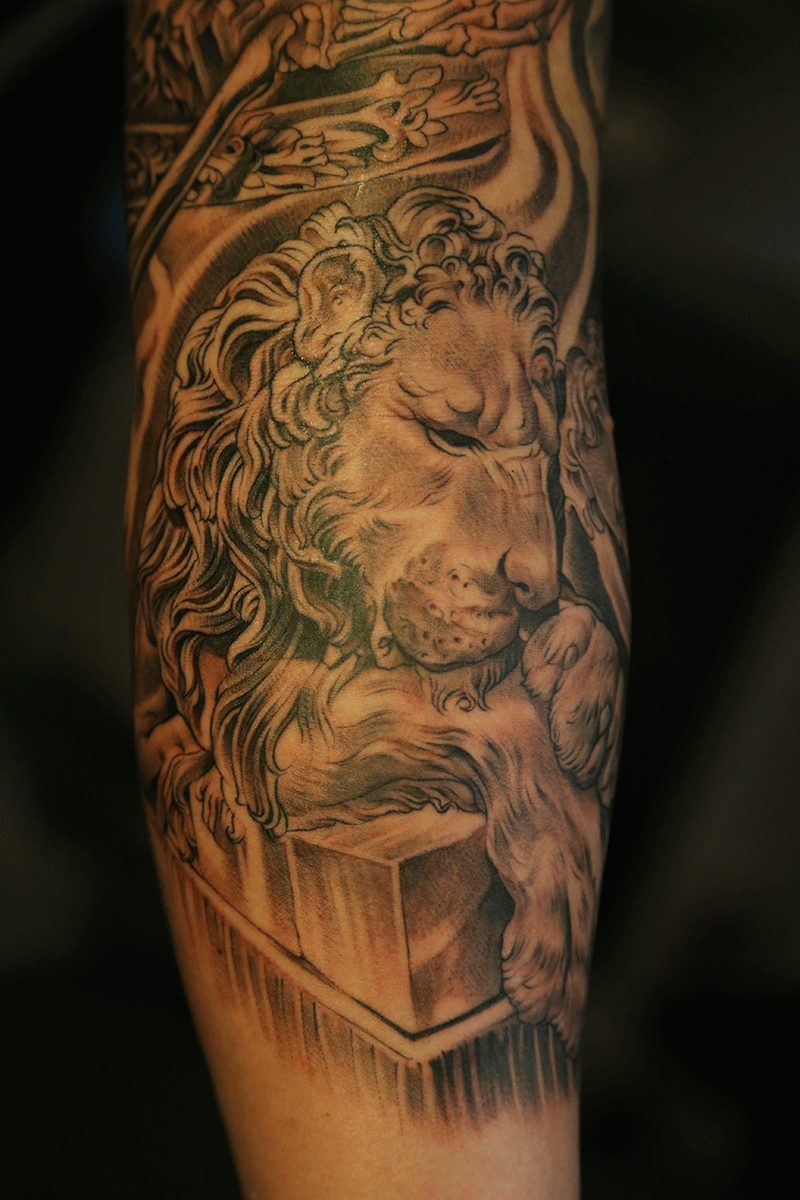 Morgan-Lion-tattoo